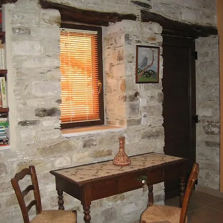 Our House Hotel Vavla Room photo