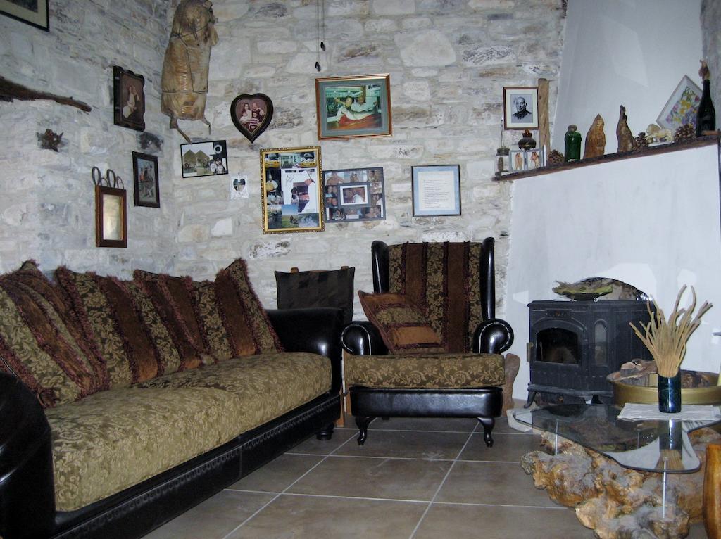 Gasthof Our House 2*